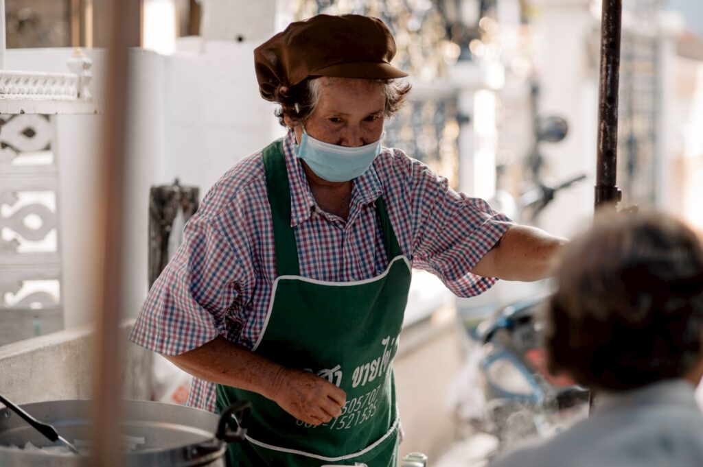 LINE_ALBUM_ทอดน่องท่องหัวหิน สมอเรียง_250408_69