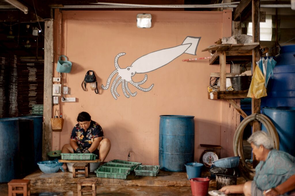 LINE_ALBUM_ทอดน่องท่องหัวหิน สมอเรียง_250408_8