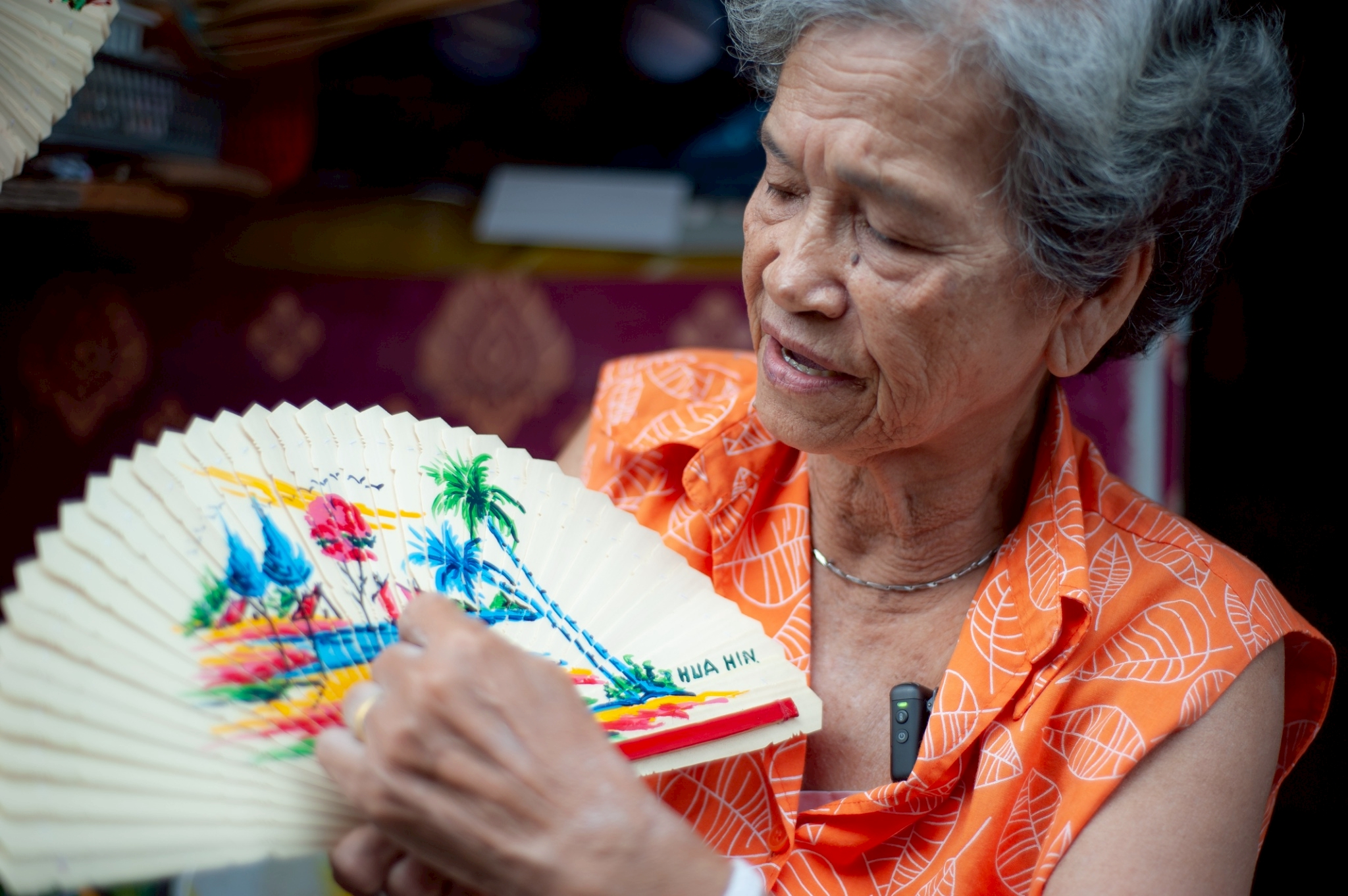 LINE_ALBUM_หาดเช้าหัวหิน ครูดารุณีป้าย้อย ป้าปรา_260318_179