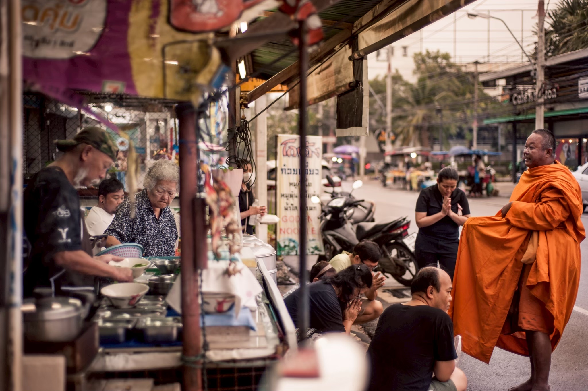 โจ๊กป้าเหมี่ยว บรรยากาศยามเช้า