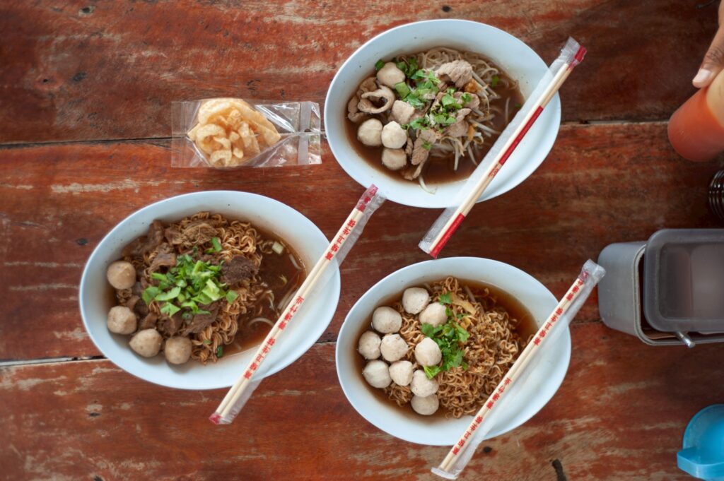 ก๋วยเตี๋ยวน้ำตกหัวหิน เนื้อ,หมู